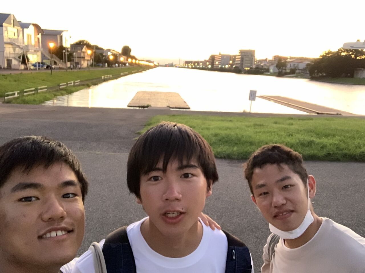 5D503D14-A7A9-438B-9588-80A71E77583A