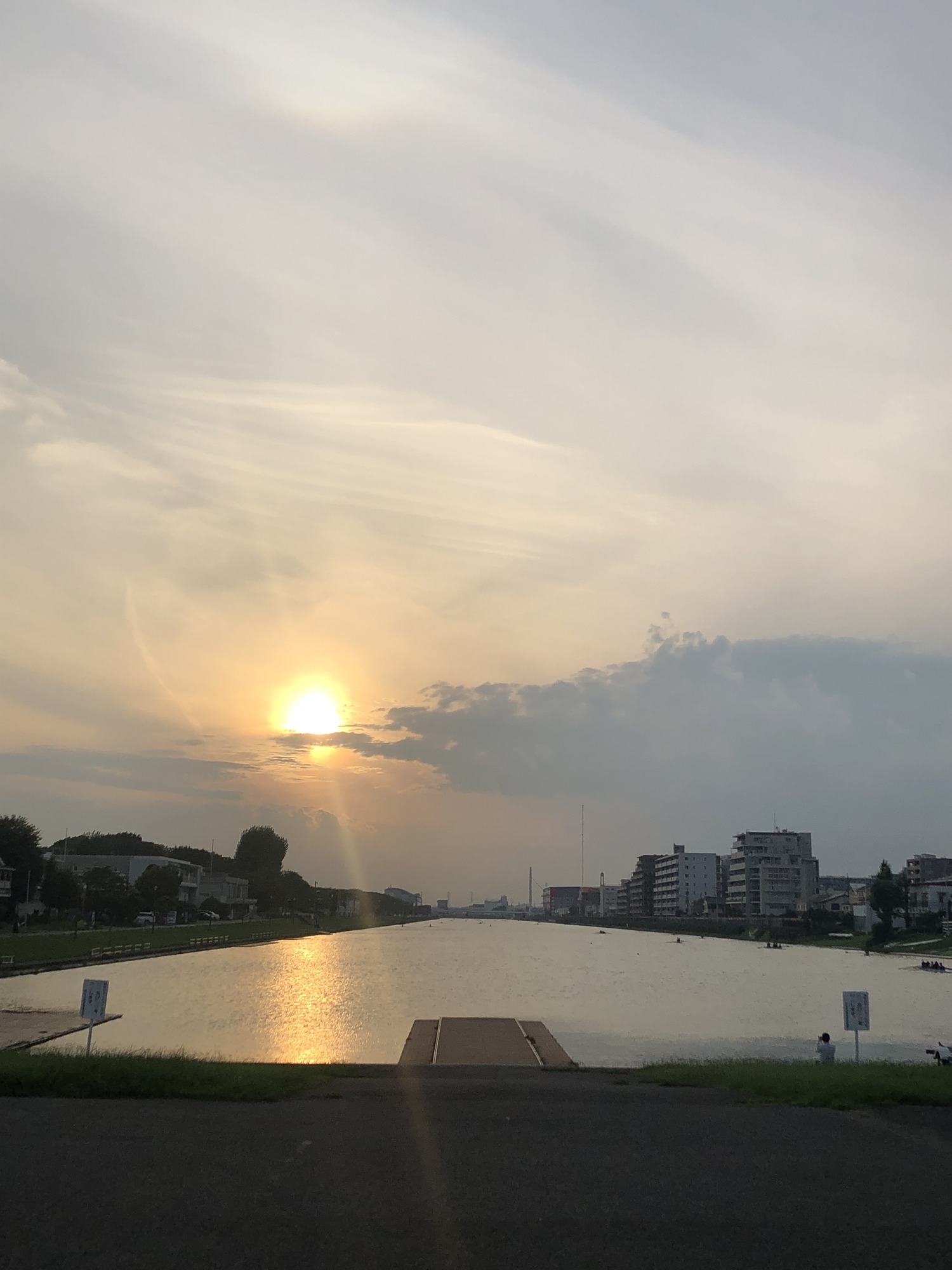 DD868CF3-CB77-4B62-AD5F-4758428DBF7D